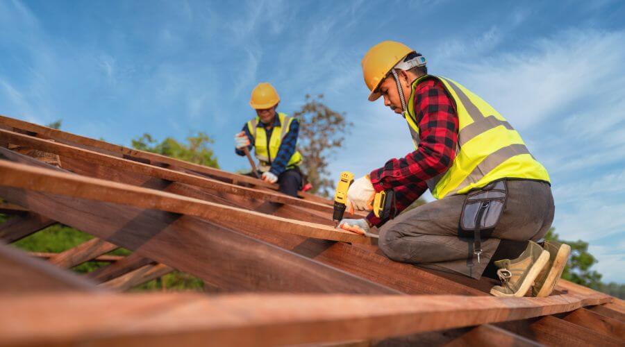 Professional Flat Roofing Installation services in New Glarus, WI